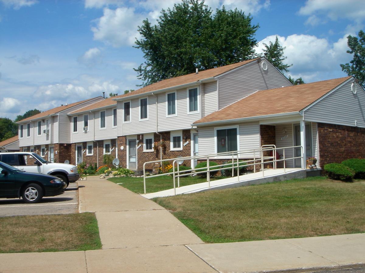 Item 23990 - Maple North Consumer Housing Co-operative, Wixom, Michigan, USA.JPG