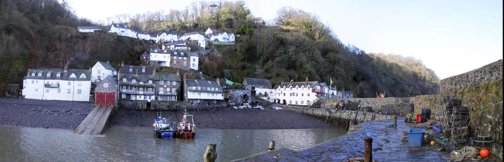 Image 3 Clovelly Harbour view landscape by D. Rigamonti.jpg