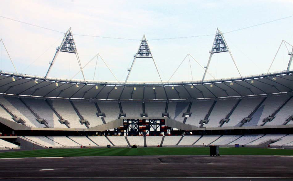london olympic stadium lights