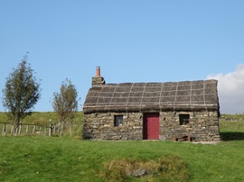 Scottish Bothy PA043267.jpg