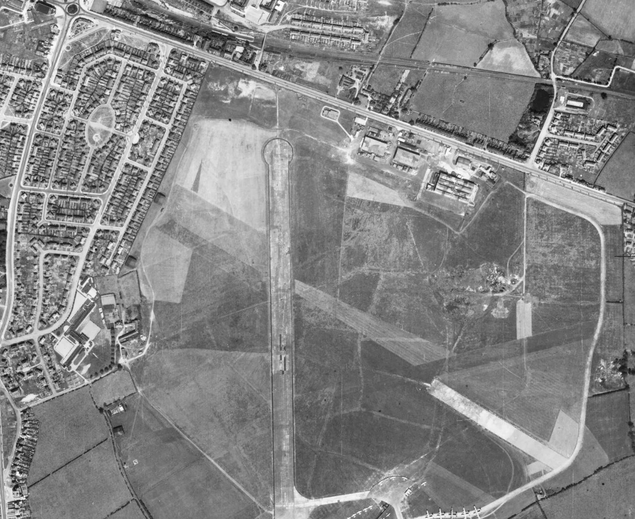 Item 25267 - Meir Aerodrome - aerial view.png