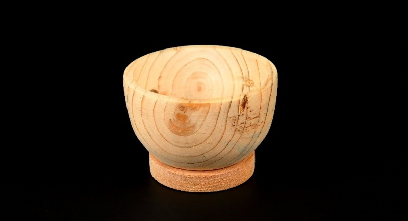 File:Woodturning3.jpg